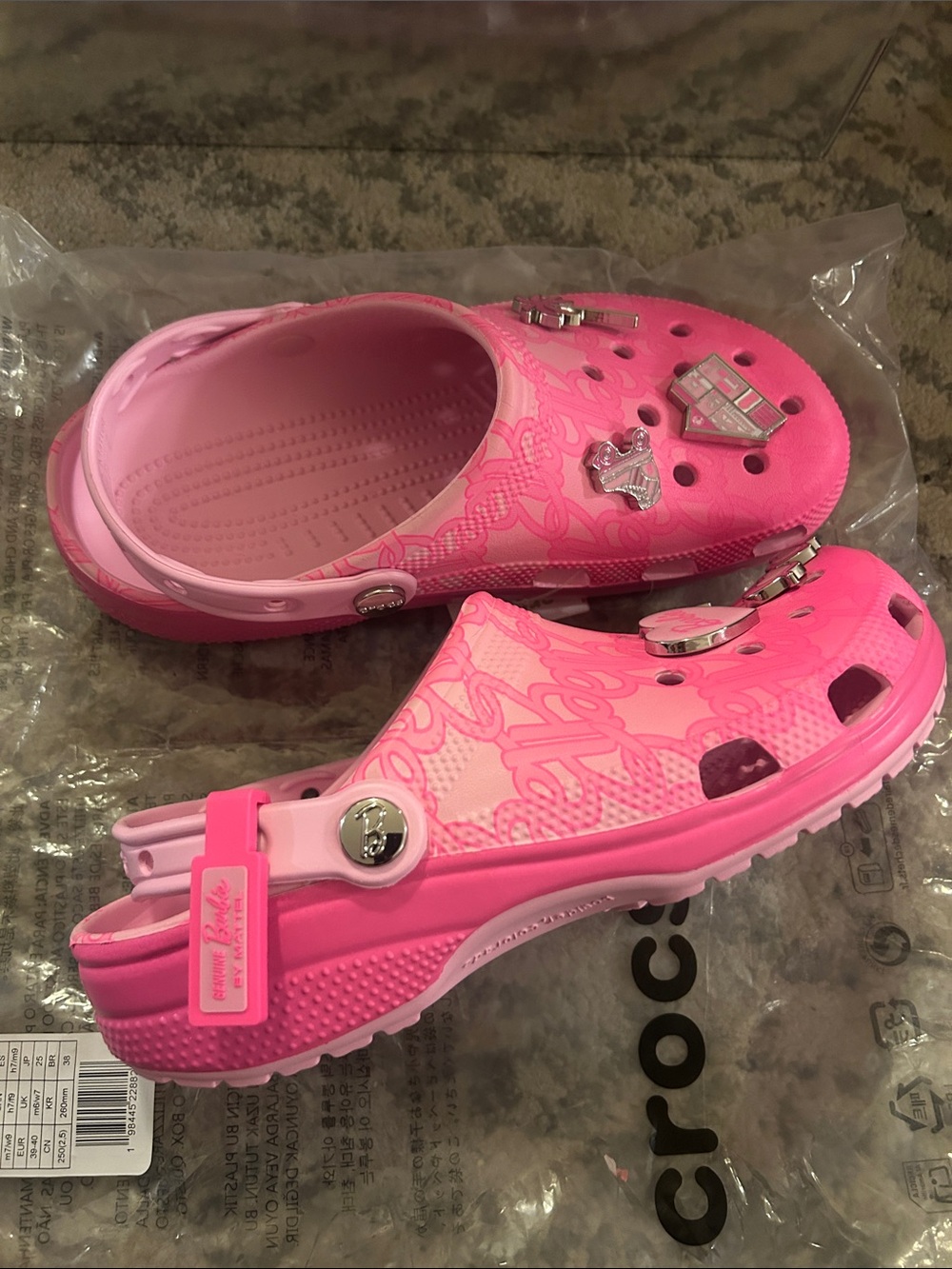 Crocs Barbie Classic Clog - Picture 6 of 10